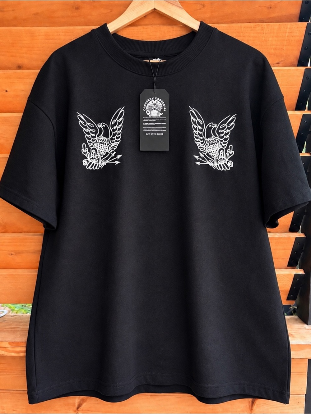 Crooks & Castles streetwear Black Short-Sleeve Tee / White Eagle Graphics L NWT